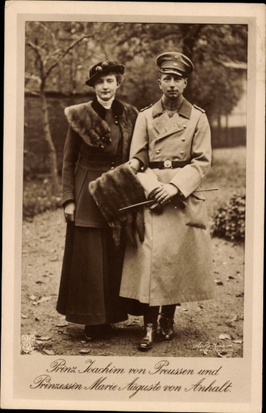 Ak Prinz Joachim von Preußen, Prinzessin Marie Auguste von Anhalt
