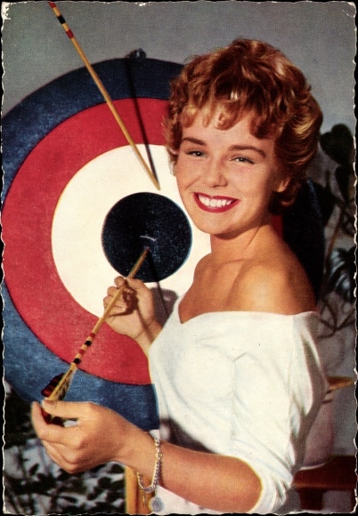 Ak Schauspielerin Susanne Cramer, Portrait