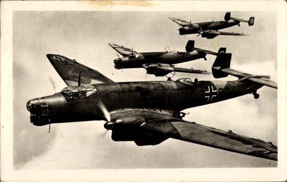 Ak Luftwaffe, Kette Junkers Ju 86 Kampfflugzeuge über den Wolken, II WK