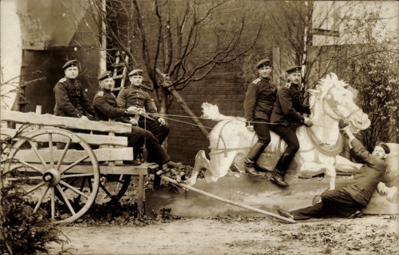 Ak Munster im Heidekreis, Truppenübungsplatz Munsterlager, Soldaten