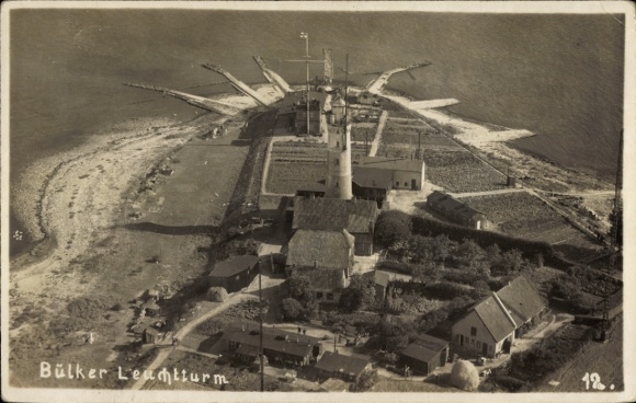 Foto Ak Ostseebad Strande in Schleswig-Holstein, Leuchtturm Bülk, Fliegeraufnahme