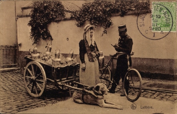 Ak Milchmädchen, Hundekarre