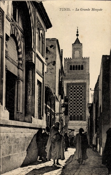 Ak Tunis Tunesien,  La Grande Mosquée, Straße mit Menschen,  Architektur