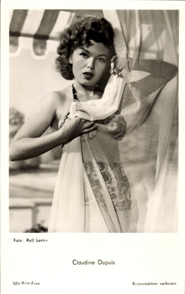 Foto Ak Schauspielerin Claudine Dupuis in Bikini, Portrait