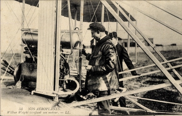 Ak Aviation, Nos Aeroplanes, Aviateur Wilbur Wright verifiant son moteur