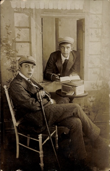 Studentika Foto Ak Zwei Studenten, Gehstock