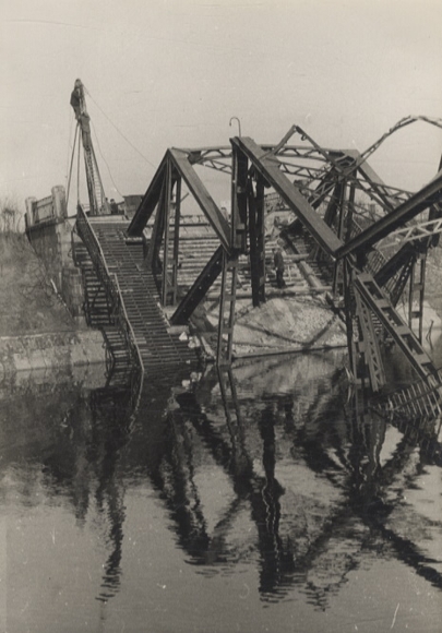 Original Foto Berlin Neukölln, zerstörte Brücke über dem Teltowkanal (Späthstraße), 1945/46