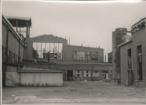 Original Foto Berlin Charlottenburg, Salzufer 8, Kali-Chemie, Betriebsgelände, um 1945/46
