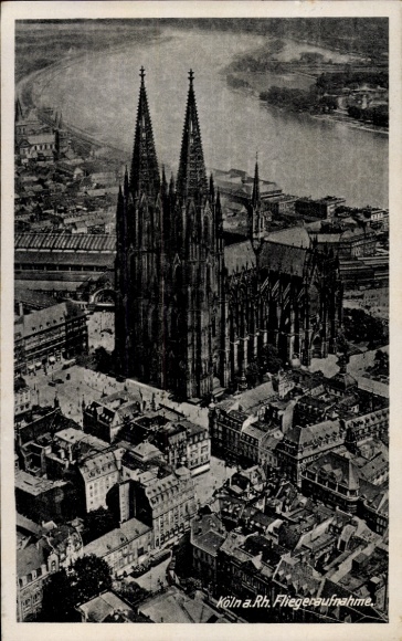 Ak Cöln Köln am Rhein, Kölner Dom, Fliegeraufnahme, gotische Architektur, Stadtansicht, Rhein