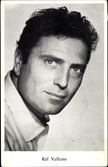 Ak Schauspieler und Fußballer Raf Vallone