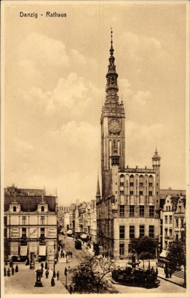 Ak Gdańsk Danzig, Danzig Rathaus,  Architektur, Uhrturm, Straßenansicht