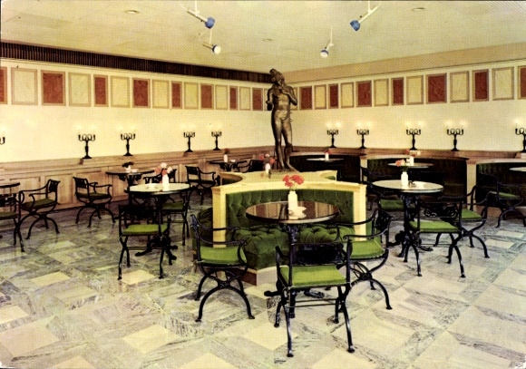 Ak Berlin, Reichsluftfahrtministerium, Palast der Republik, Weinstube, Innenansicht, grüne Möbel,