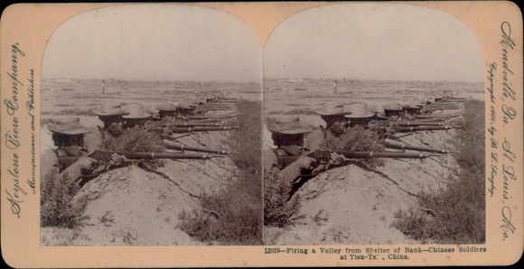 Stereo Foto Tien-Ta China, chinesische Soldaten mit Gewehren im Schützengraben, Keystone View Co.