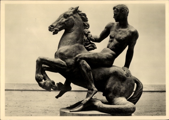 Ak Plastik Brunnengruppe, Fritz Klimsch, Männerakt, Pferd, HDK 543