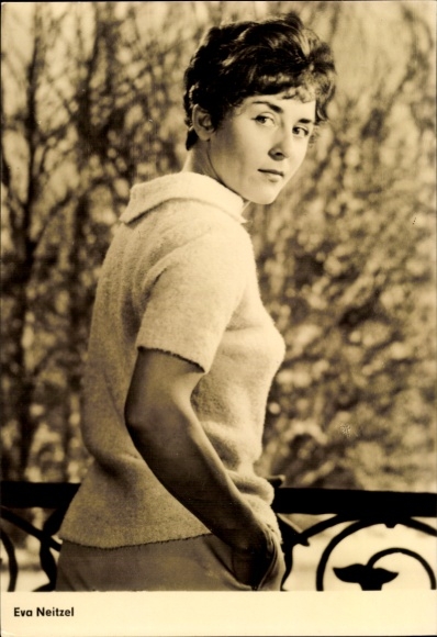 Ak Schauspielerin Eva Neitzel, Portrait, Italienisches Capriccio, DEFA Film