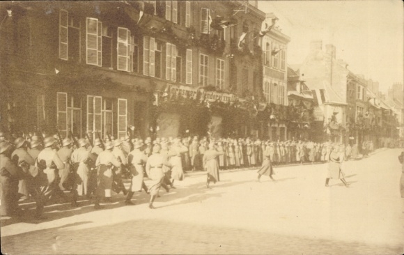 Foto Ak Ham Flandern Limburg, Kaiserparade 27. Januar 1917, Marketenderei, 1. WK
