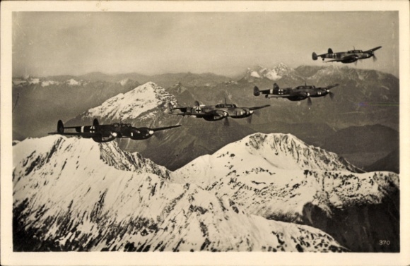 Ak Deutsche Luftwaffe, Kampfflugzeuge, Zerstörer Messerschmitt Me 110