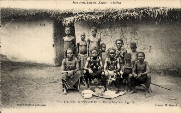 Ak Elfenbeinküste, Fétichistes Agnis, Portrait en groupe