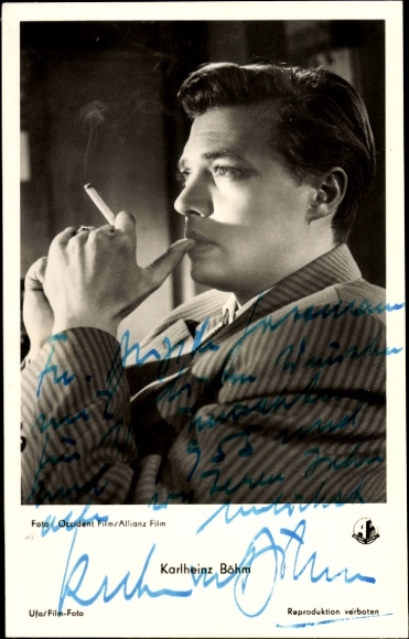 Ak Schauspieler Karlheinz Böhm in Die goldene Pest, Portrait, Zigarette, Autogramm