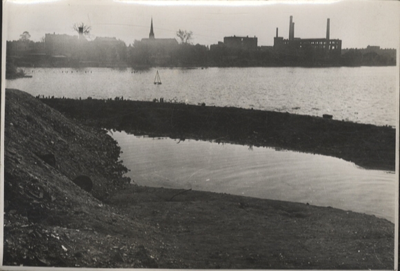 Original Foto Berlin Lichtenberg, Enttrümmerung des Rummelsburger Sees, um 1947