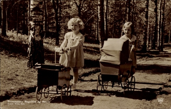Ak Prinzessinnen Ragnhild og Astrid, Adel Norwegen