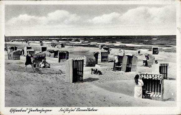 Ak Ustronie Morskie Ostseebad Henkenhagen Pommern, Strand mit Strandkörben, Menschen am Meer, Ost