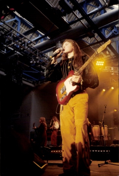 Foto Sänger Michael Patrick Kelly auf der Bühne