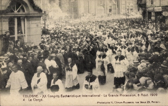 Ak Köln, XX. Int. Eucharistischer Kongress 1909, Große Prozession, der Klerus
