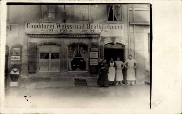 Foto Ak Bischofswerda in Sachsen, Conditorei Weiss, Brothäckerei von Max Fichte, MAGGI Werbung s...
