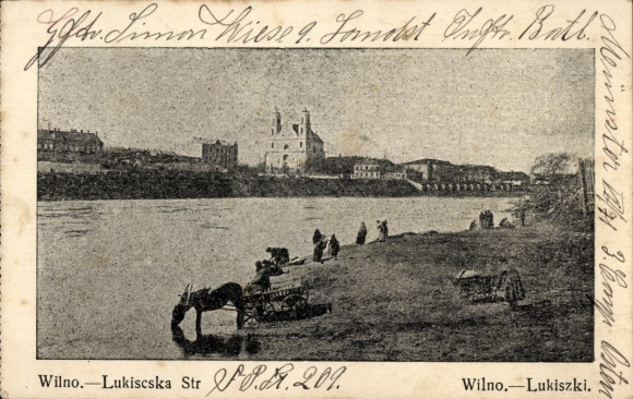 Ak Vilnius Wilna Wilno Litauen, Flusslandschaft, Kirche, Menschen am Ufer