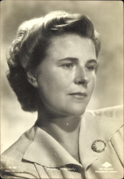 Ak Schauspielerin Paula Wessely, Portrait