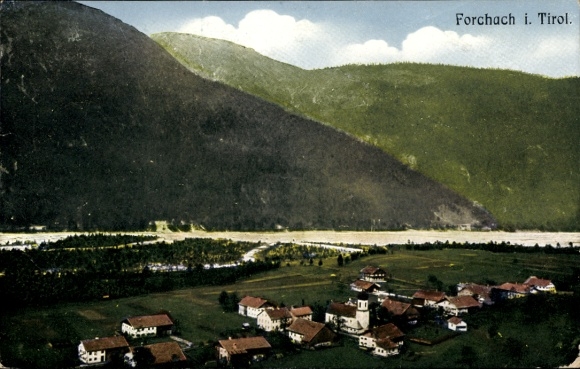 Ak Forchach in Tirol, Panorama des Ortes, Kirche
