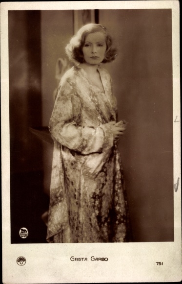 Ak Schauspielerin Greta Garbo, Portrait