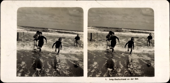 Stereo Foto Jung-Deutschland an der See, Kinder im Meer