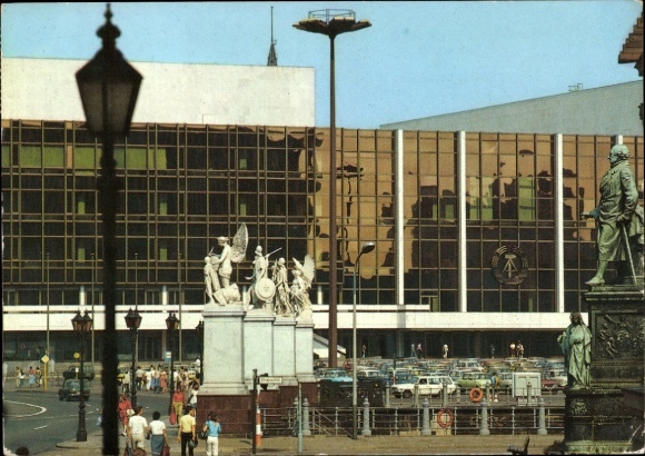 Ak Berlin Mitte, Palast der Republik, Denkmal, Autos