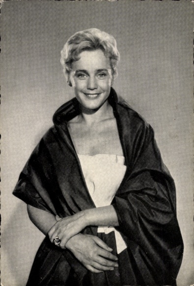 Ak Schauspielerin Maria Schell, Portrait