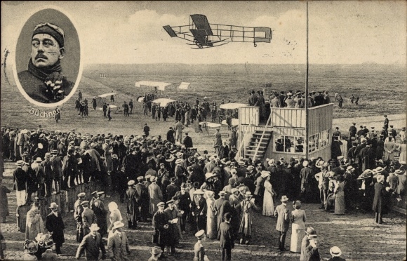 Ak Berlin Treptow Johannisthal, Flugplatz, Doppeldecker Flugzeug, Pilot Büchner, Schaulustige