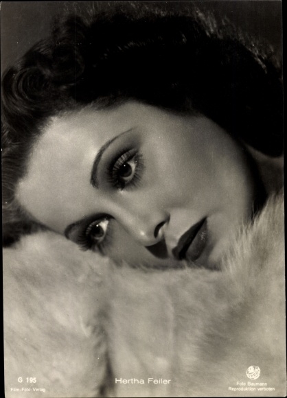 Ak Schauspielerin Hertha Feiler, Portrait