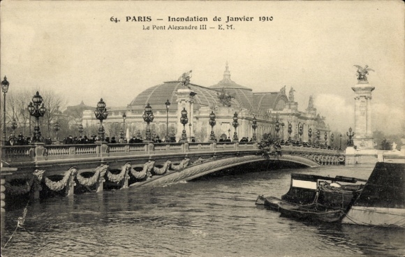 CPA Paris VII, Pont Alexandre III, Inondation de Janvier 1910