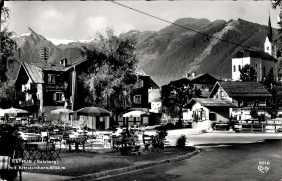 Ak Kaprun in Salzburg, Gasthaus, Terrasse, Blick zum Kitzsteinhorn