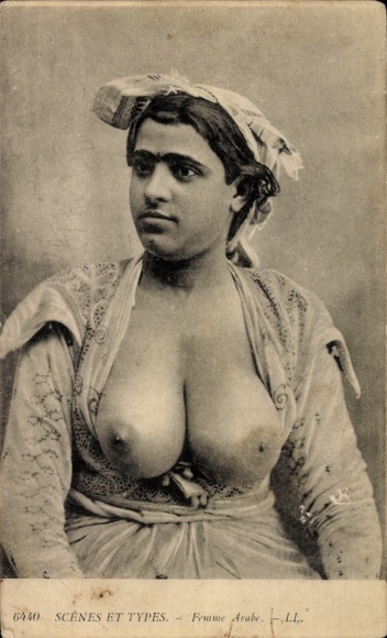 Ak Maghreb, barbusige Frau, Porträt