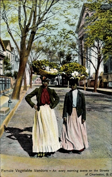PC Charleston, South Carolina, USA, Female Vegetable Vendors