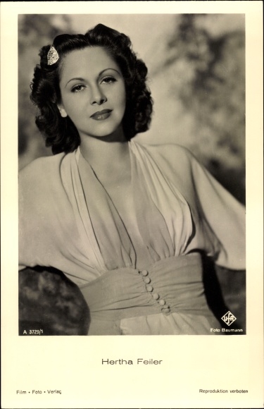 Ak Schauspielerin Hertha Feiler, Portrait
