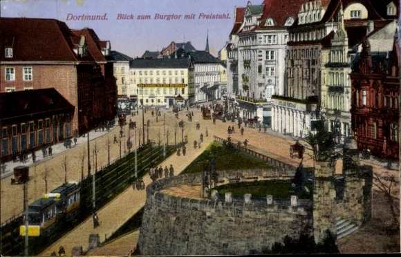 Ak Dortmund im Ruhrgebiet, Blick zum Burgtor mit Freistuhl