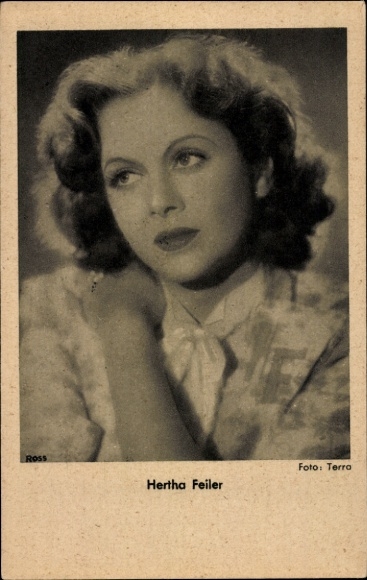 Ak Schauspielerin Hertha Feiler, Portrait