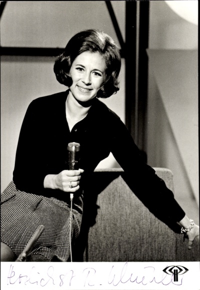 Ak Fernsehmoderatorin Rut Winkler, Portrait, Autogramm