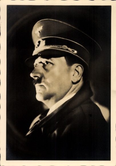 Ak Führer und Reichskanzler Adolf Hitler, Portrait