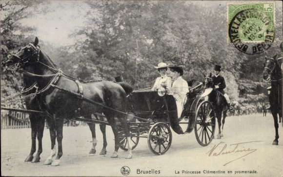 Ak Brüssel Brüssel, Prinzessin Clémentine auf einem Spaziergang, Kutsche