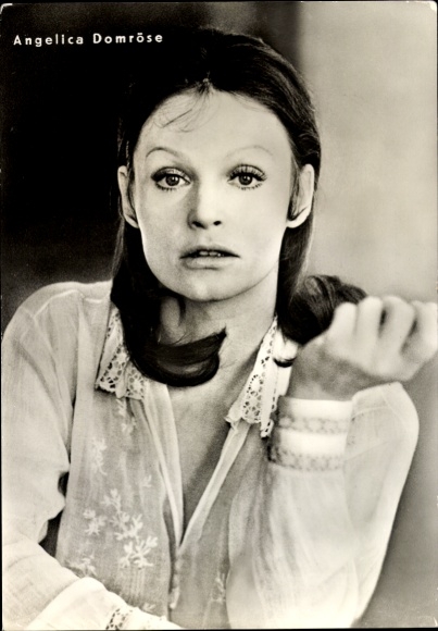 Ak Schauspielerin Angelica Domröse, Portrait, als Efie Briest DDR