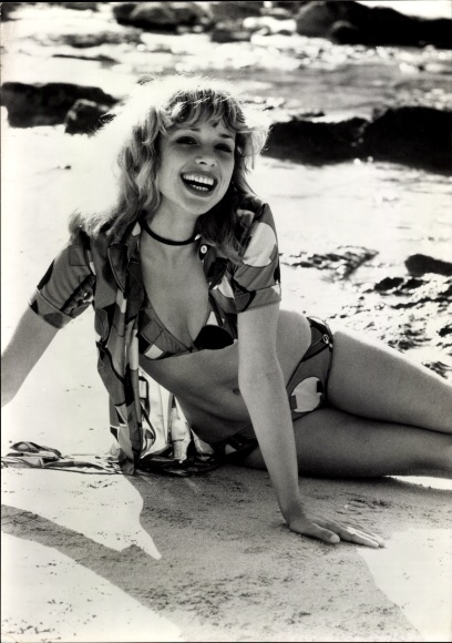 Foto Mode, Bade- und Strandset, Bikini, Strandkleid, Schiesser Bademoden, Frühjahr/Sommer 1975
